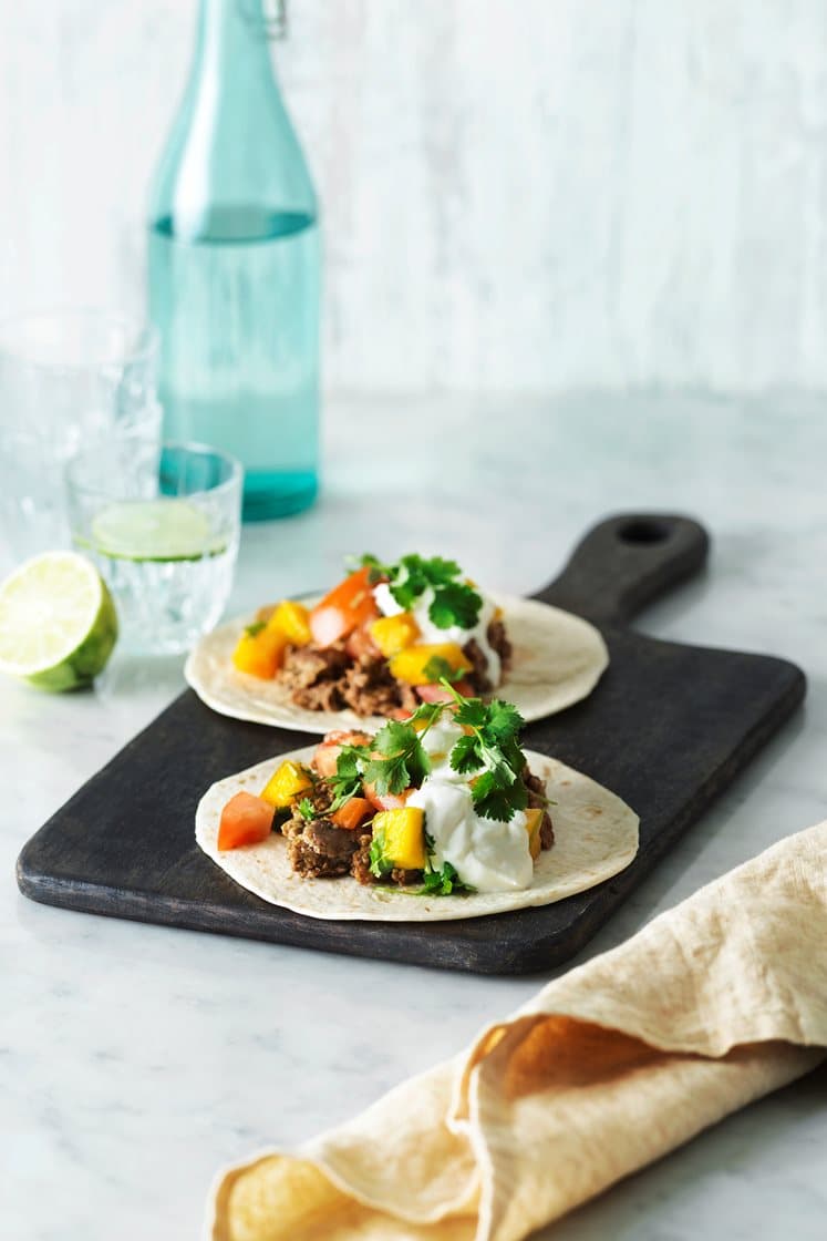 Karibiska tacos med lime, ingefära och mangosalsa