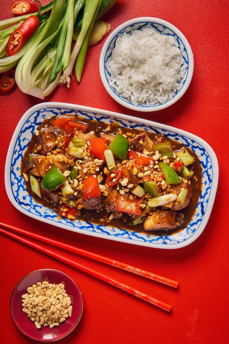 Kung pao chicken med jordnötter och jasminris