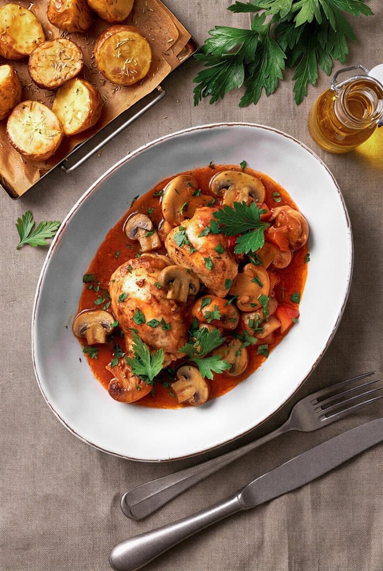 Italiensk kycklingcacciatore med rosmarinrostad potatis