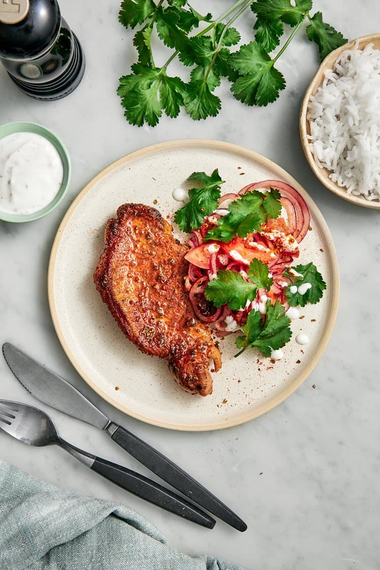 Tacostekt fläskkotlett med pico de gallosallad