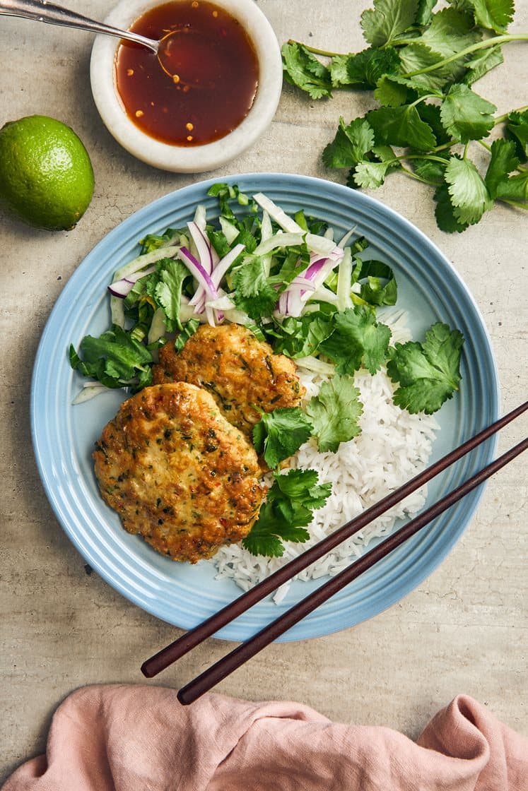 Asiatiska fishcakes med lime, chili och koriander