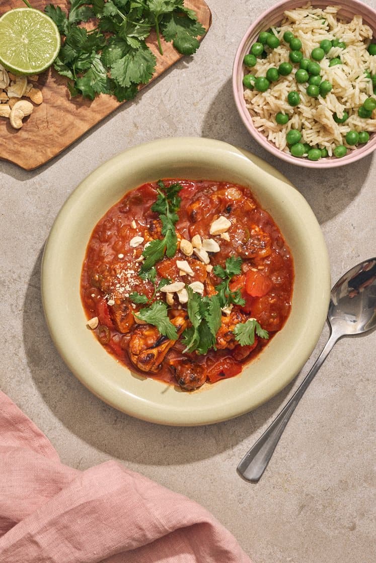 Gobi Manchurian - Ugnsrostad blomkål i kryddig sås med koriander, ingefära och cashewnötter