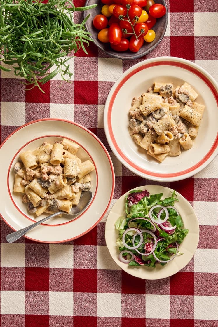 Pasta alla Norcina - Gräddig salsicciapasta med skogschampinjoner och tryffelolja