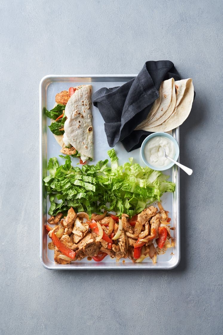 Kycklingfajitas med vitlökssås