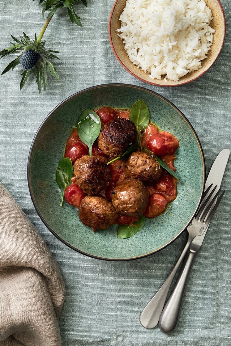 Vegetarisk kofta masala med kokosmjölk och babyspenat