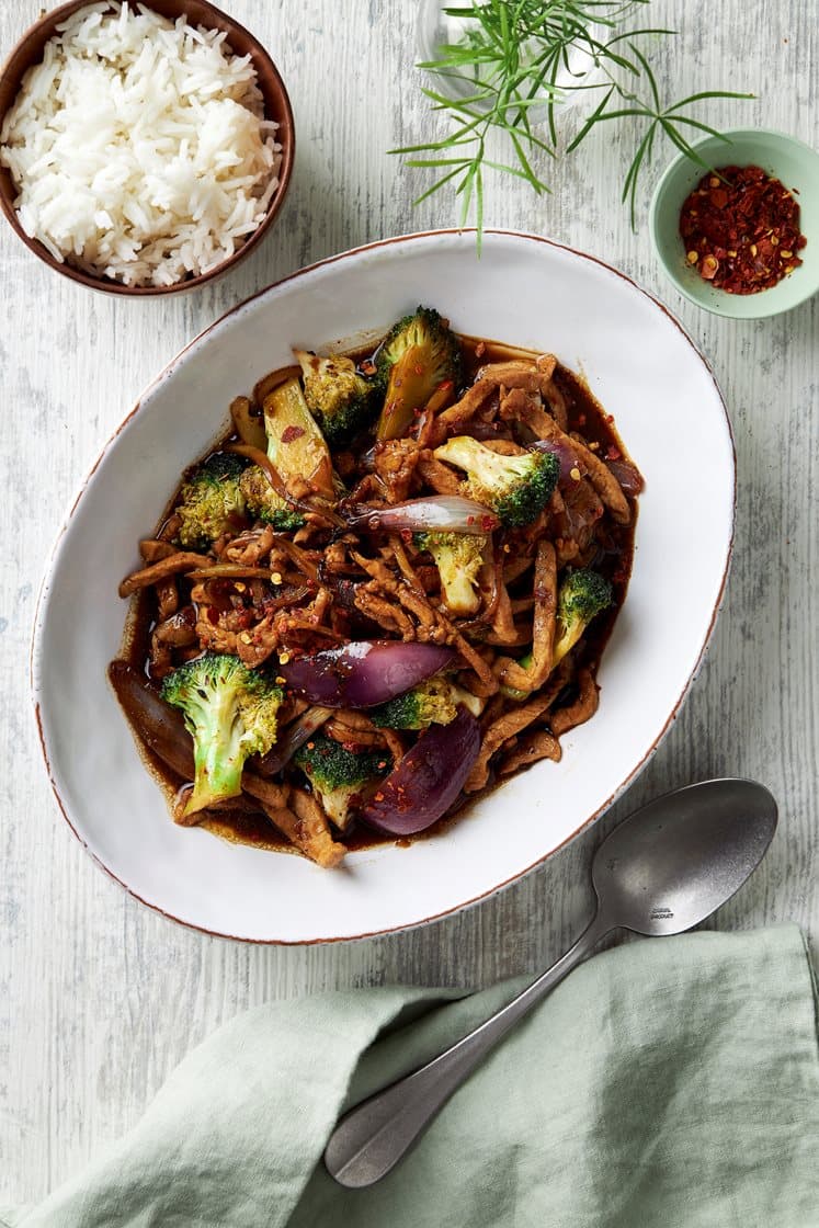 Singapore chili wok med fläsk, broccoli och vitlök