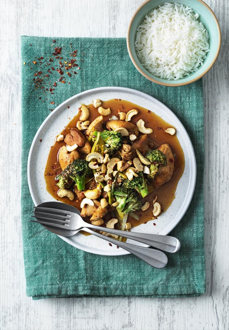 Cashew chicken med broccoli och jasminris