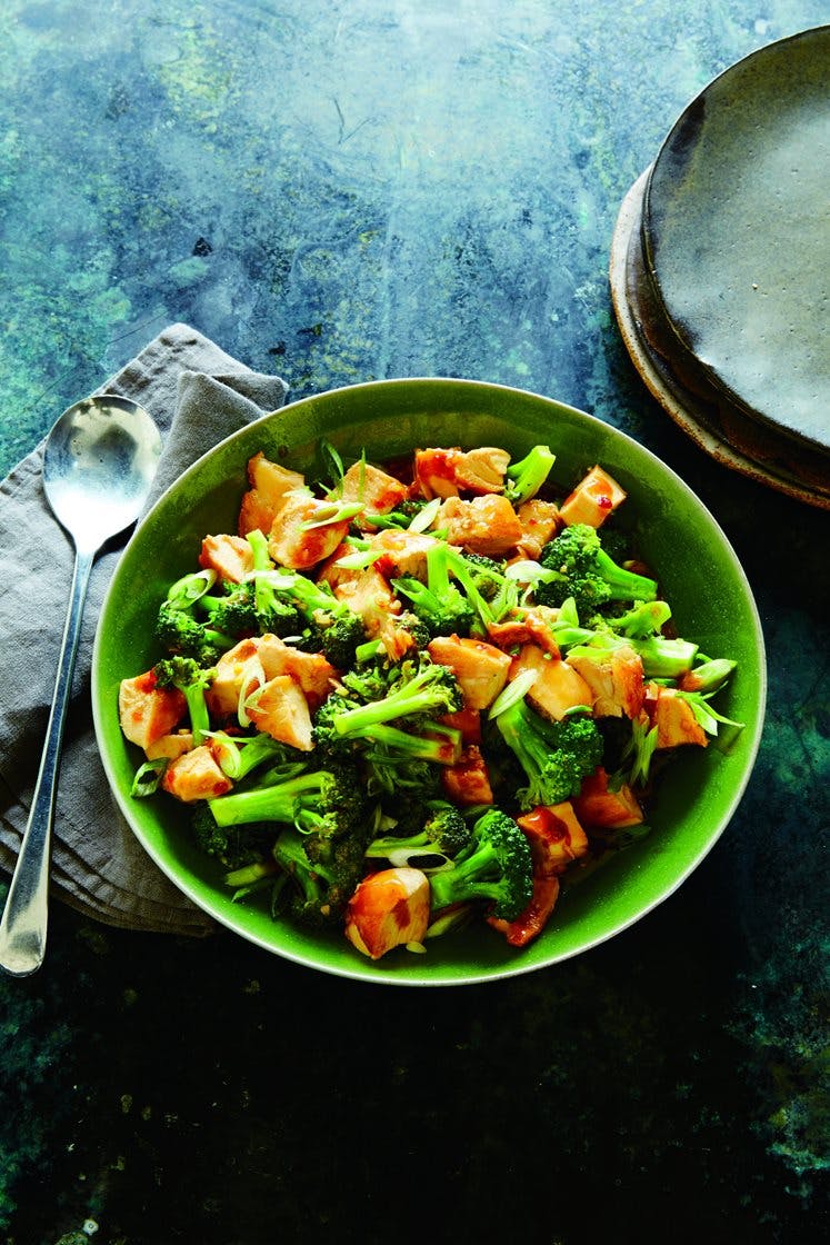 Sötstark kyckling- och broccoliwok