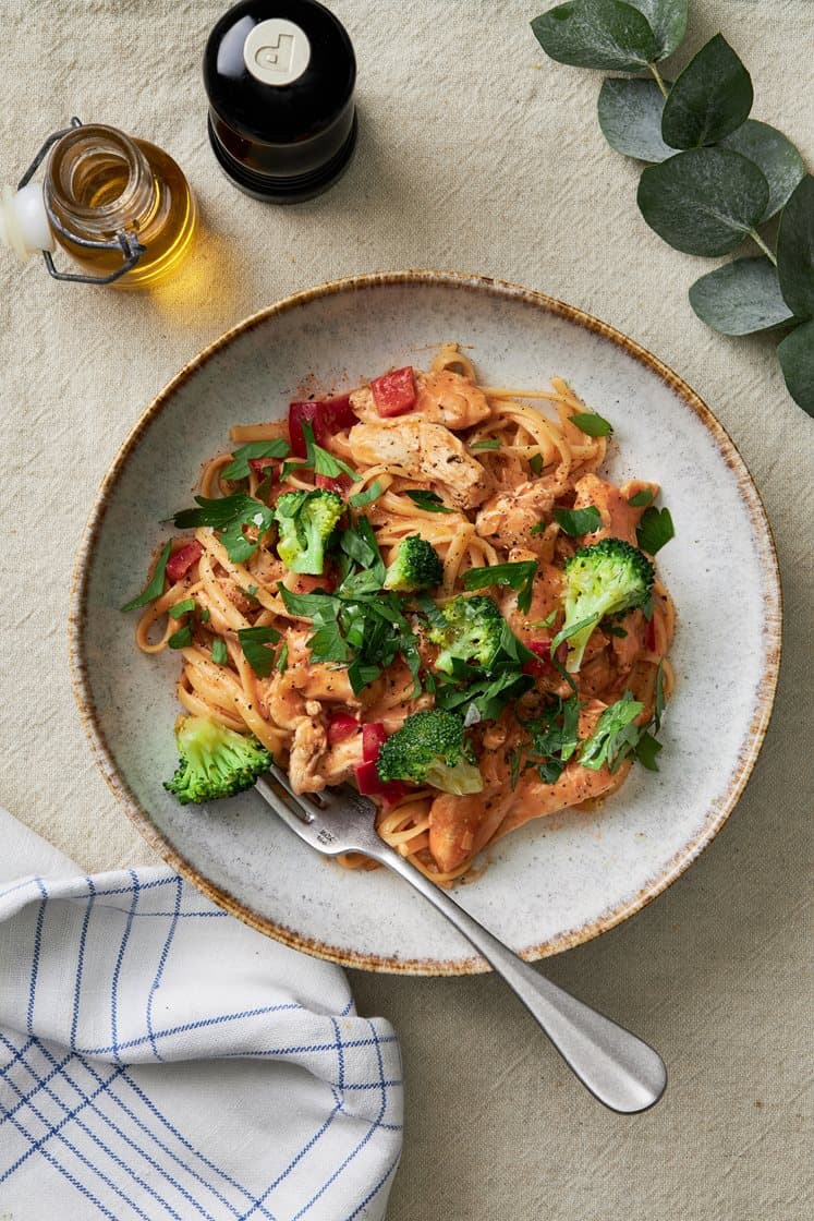 Kr mig Kycklingpasta Med Paprika Och Broccoli Recept Linas Matkasse kr-mig-kycklingpasta-med-paprika-och-broccoli-recept-linas-matkasse